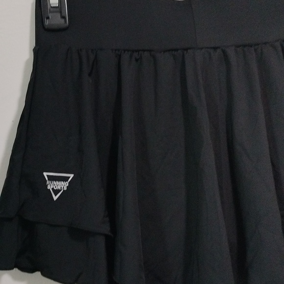 Running Sport double layer skort size S - Picture 2 of 16